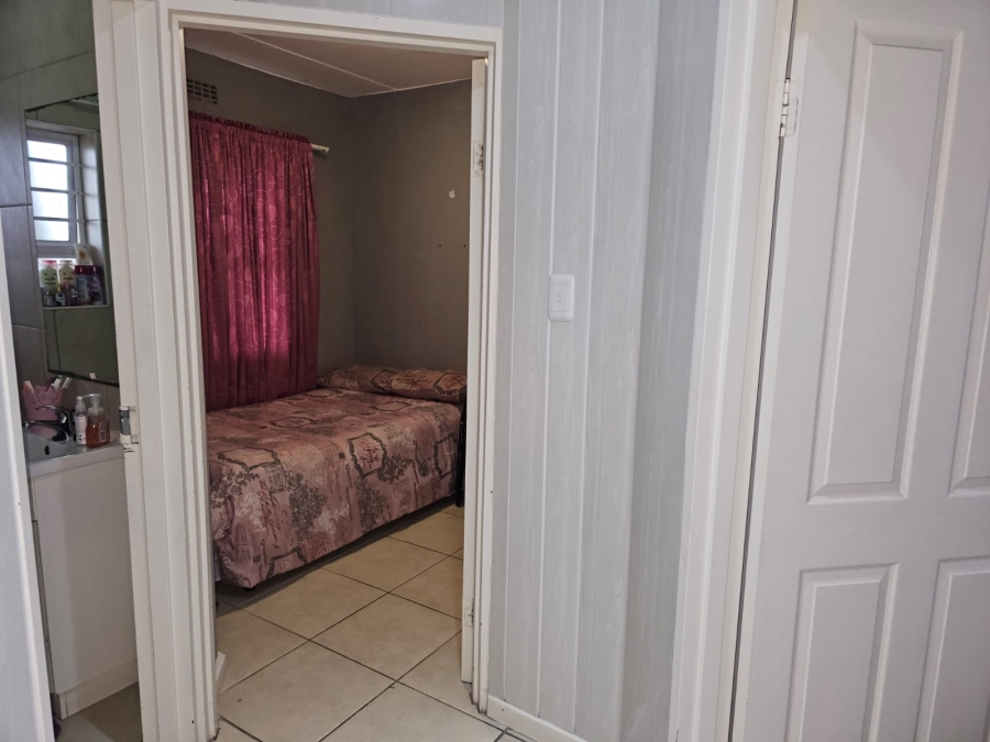 2 Bedroom Property for Sale in Stellendale Western Cape